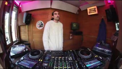 M.O.S live on Kiosk Radio